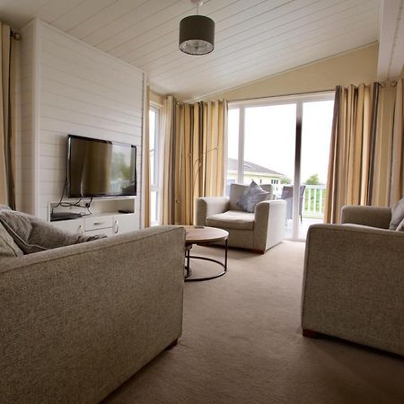 Lovely 3-Bed Cottage In Ely Buitenkant foto
