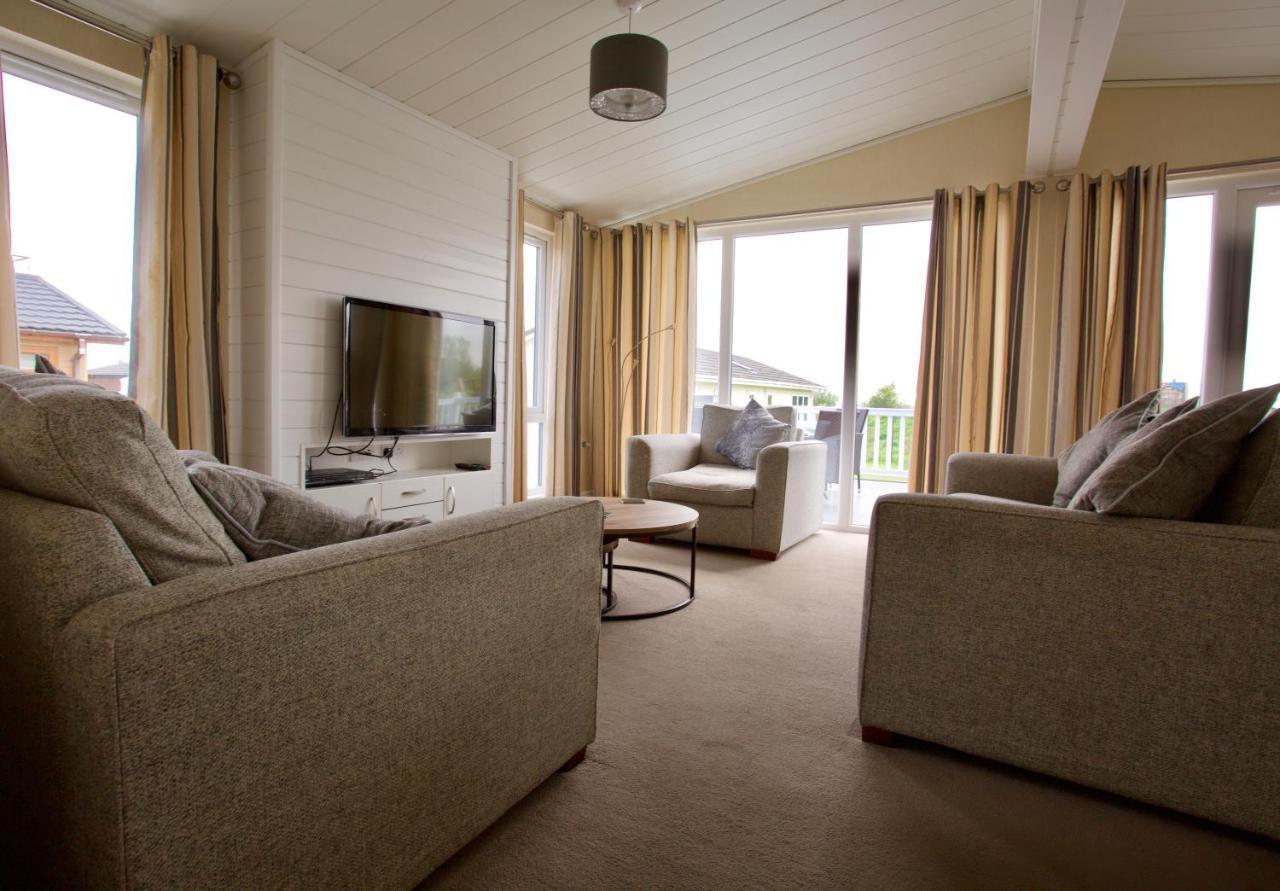 Lovely 3-Bed Cottage In Ely Buitenkant foto