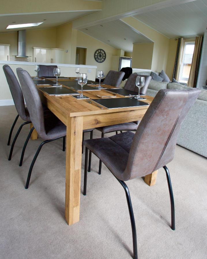 Lovely 3-Bed Cottage In Ely Buitenkant foto