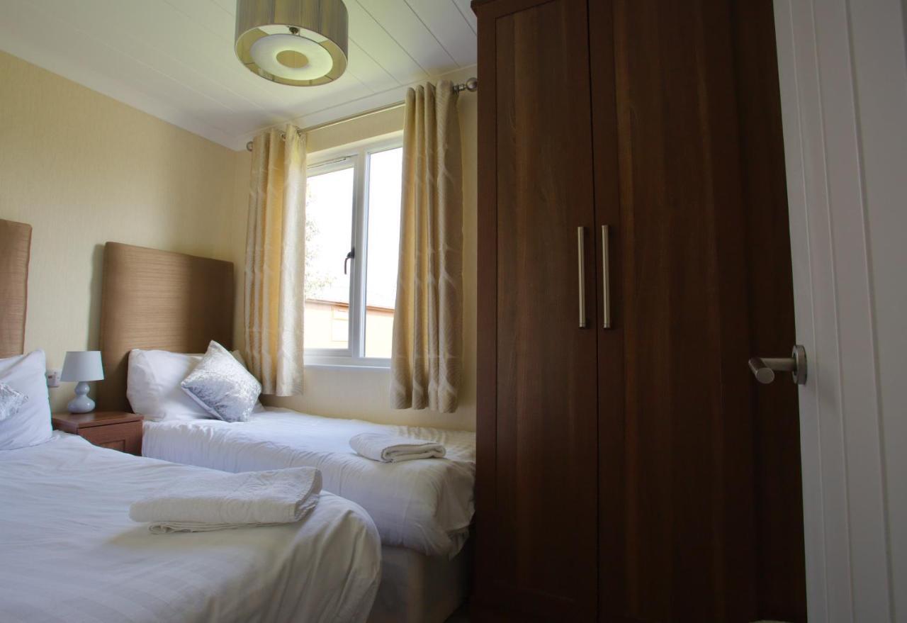 Lovely 3-Bed Cottage In Ely Buitenkant foto